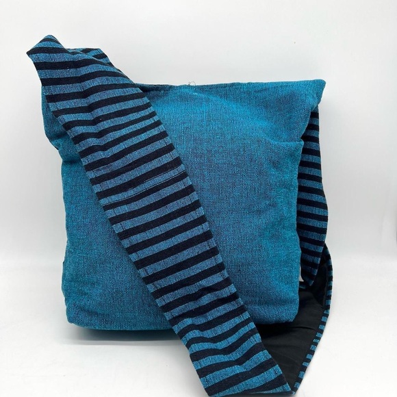 Handmade Cotton Sling Bag with Swirl Embroidery - Picture 3 of 9